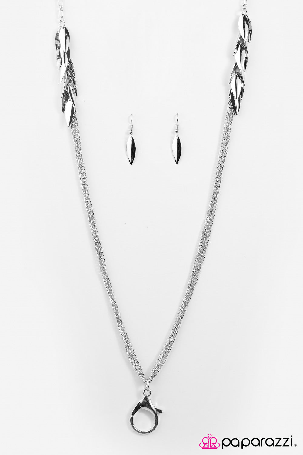 Paparazzi ♥ Feelin Frisky - Silver ♥  Lanyard