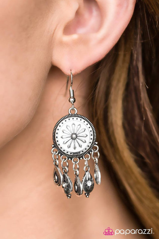 once-upon-a-chime-white-p5wh-wtxx-074xx