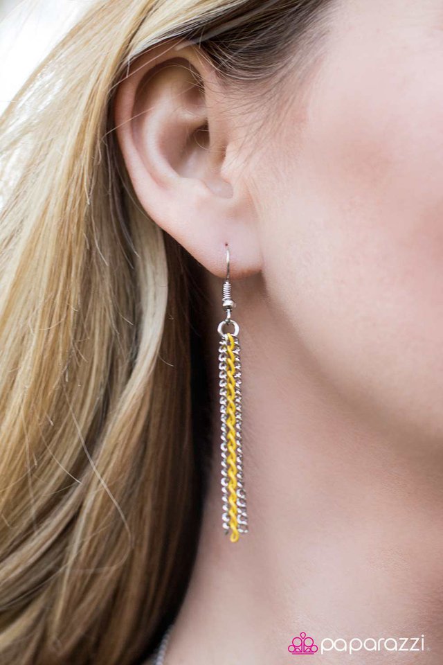 Paparazzi ♥ A Good Man Is HEART To Find - Yellow ♥ Necklace