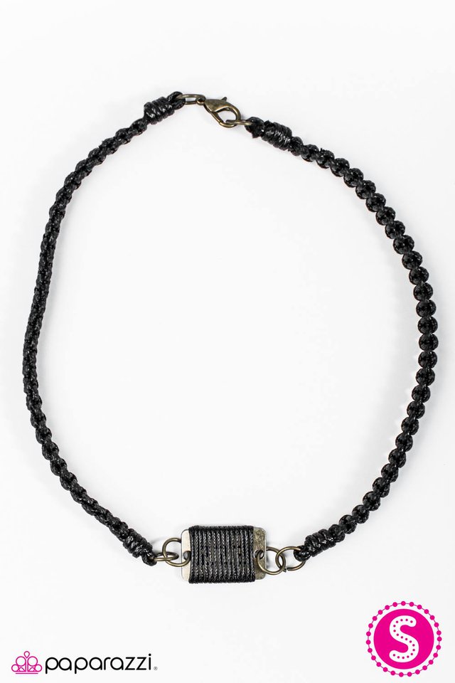 Paparazzi ♥ Step Up - Black ♥ Necklace
