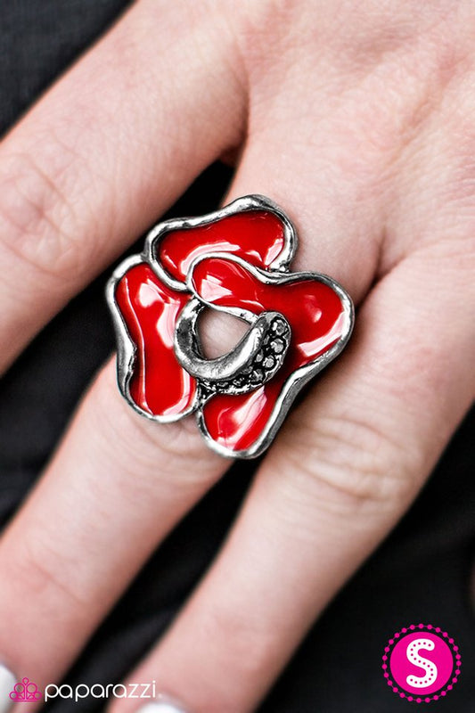 garden-glow-red-p4wh-rdxx-058xx