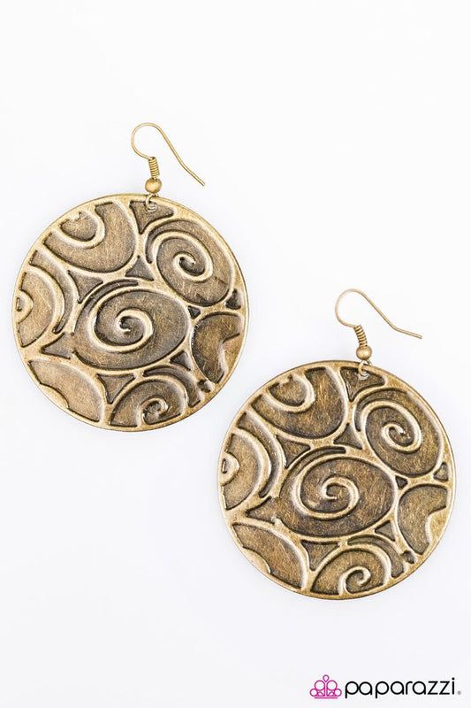 Paparazzi ♥ A Dizzy Spell - Brass ♥ Earrings