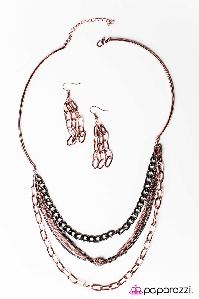 Paparazzi ♥ Ive Got Edge - Copper ♥ Necklace