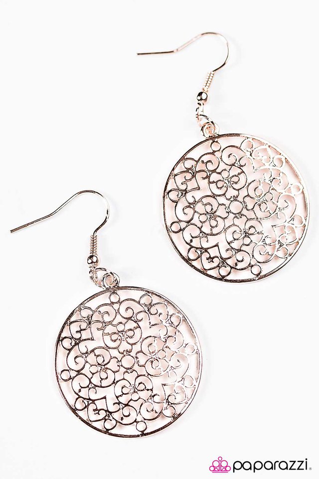 Paparazzi ♥ Fancy Filigree - Rose Gold ♥ Earrings