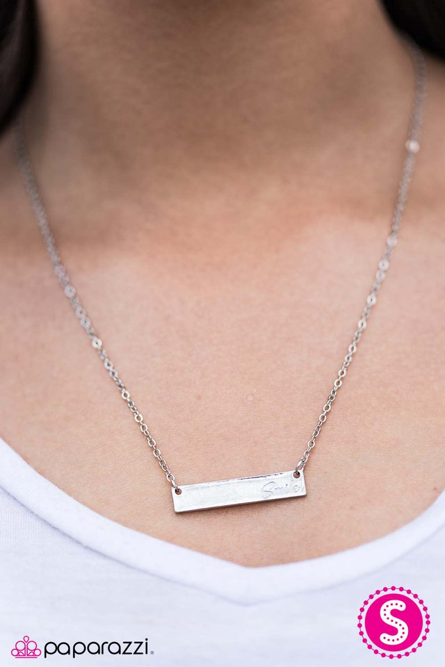 keep-smiling-white-p2da-wtxx-060xx