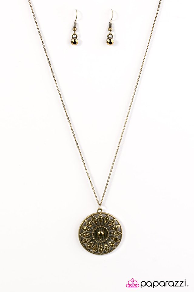 Paparazzi ♥ Good As MARIGOLD - Brass ♥ Necklace
