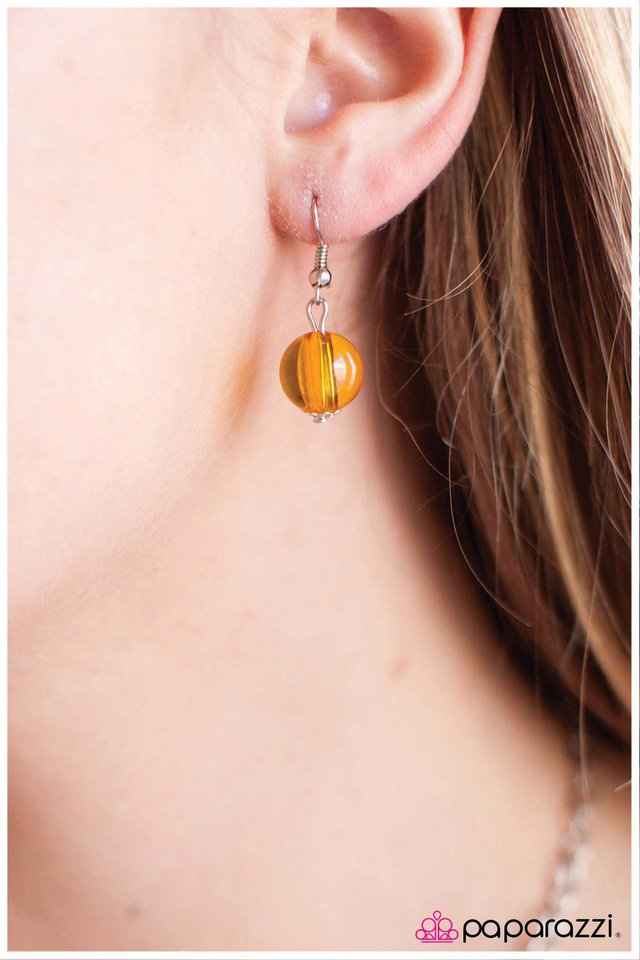 Paparazzi ♥ Topaz Elegance - Yellow ♥ Necklace