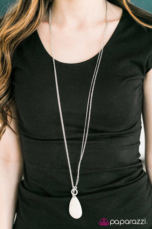 earthy-essence-white-p2se-wtxx-089xx