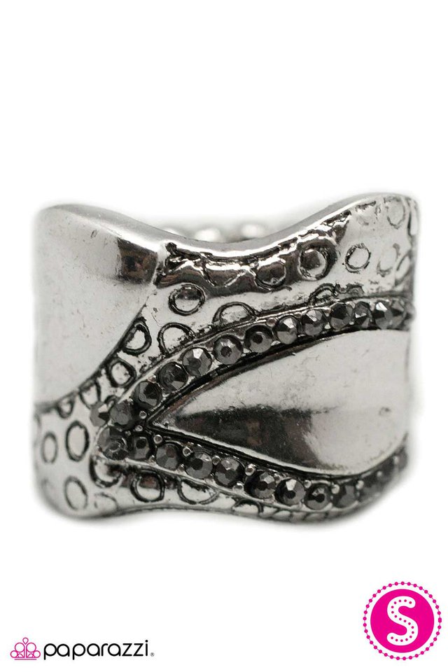 Paparazzi ♥ Hope Floats - Silver ♥ Ring