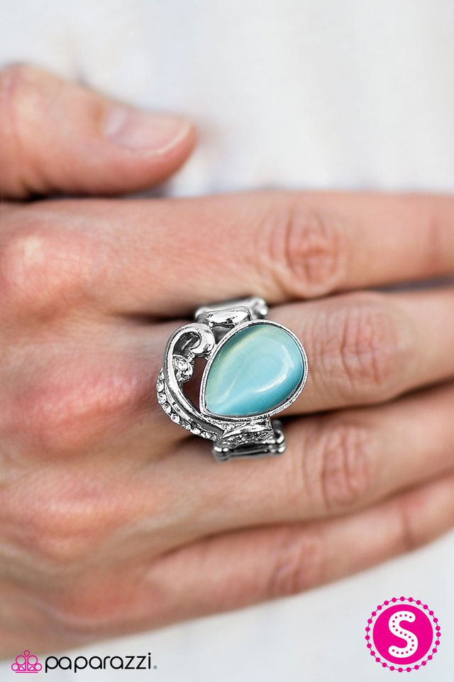 glassy-and-glamorous-blue-p4re-blxx-063xx