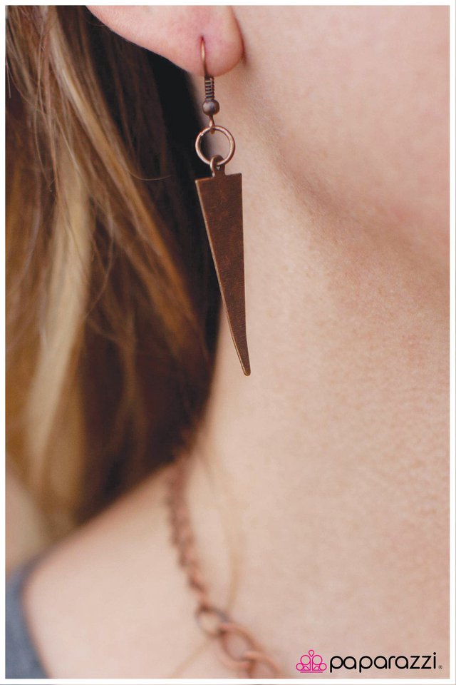 Paparazzi ♥ Spike it Rich - Copper ♥ Necklace