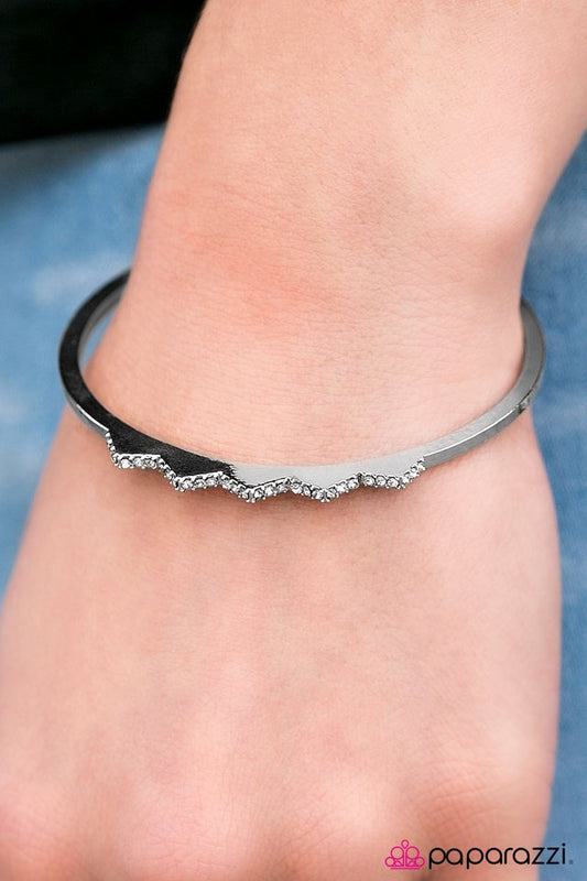 bite-the-bullet-white-p9ed-wtxx-022xx