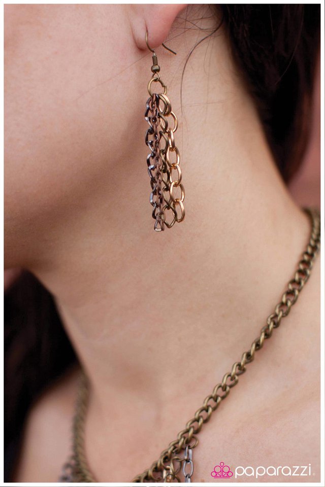 Paparazzi ♥ Industrial Infatuation - Brass ♥ Necklace