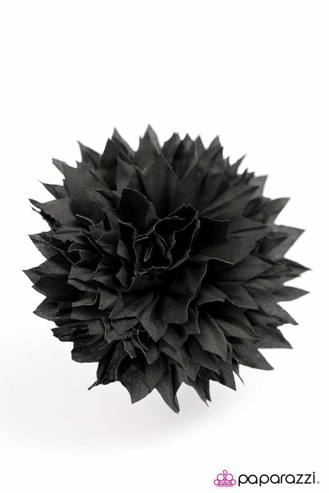 Paparazzi ♥ Skipped A Beat - Black ♥ Hair Clip