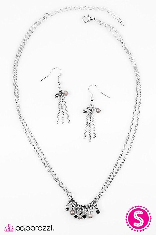 Paparazzi ♥ Living In Harmony - Silver ♥ Necklace