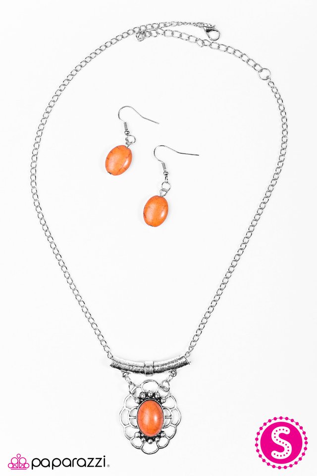 Paparazzi ♥ Canyon Cruiser - Orange ♥ Necklace