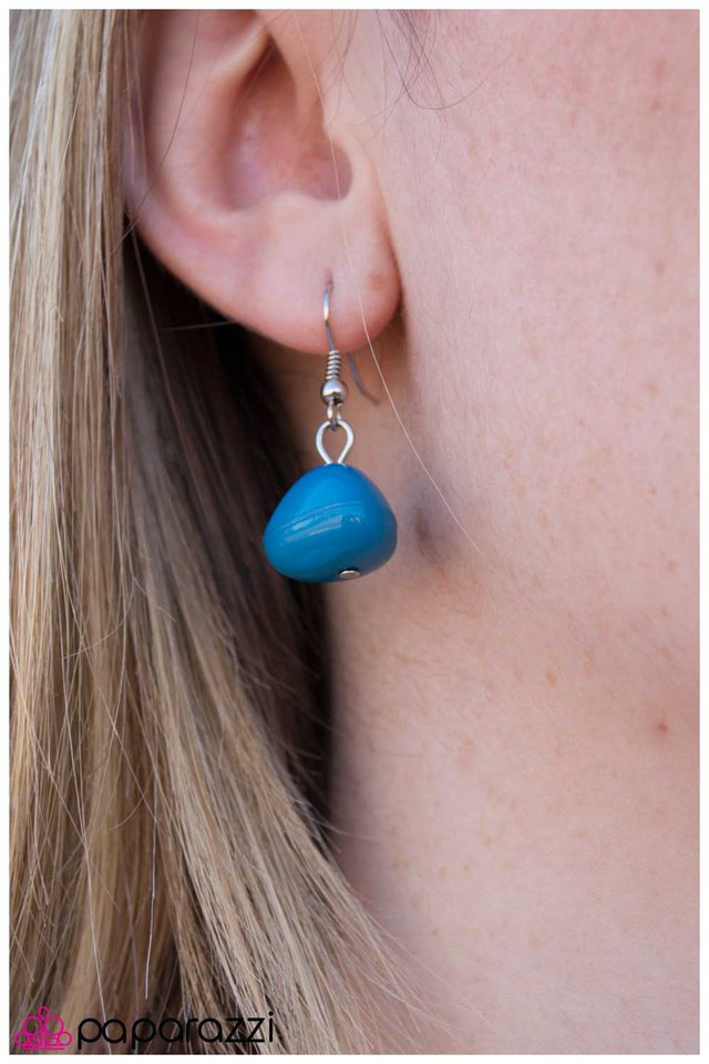 Paparazzi ♥ Piece of Mind - Blue ♥ Necklace