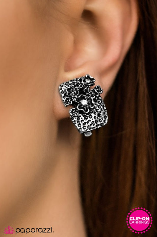 floral-forest-p5co-svxx-028xx