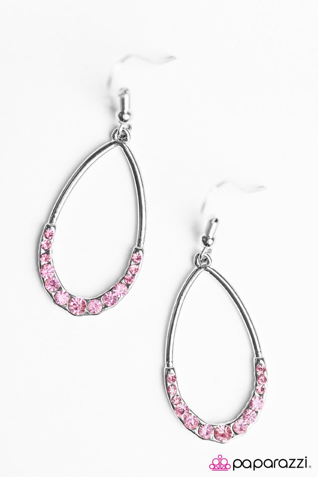 Paparazzi ♥ Kiss The Girl - Pink ♥ Earrings