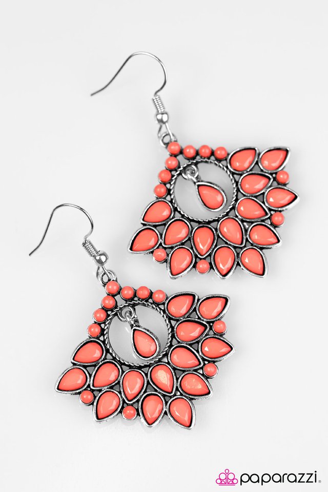 Paparazzi ♥ Isla Bella - Orange ♥ Earrings