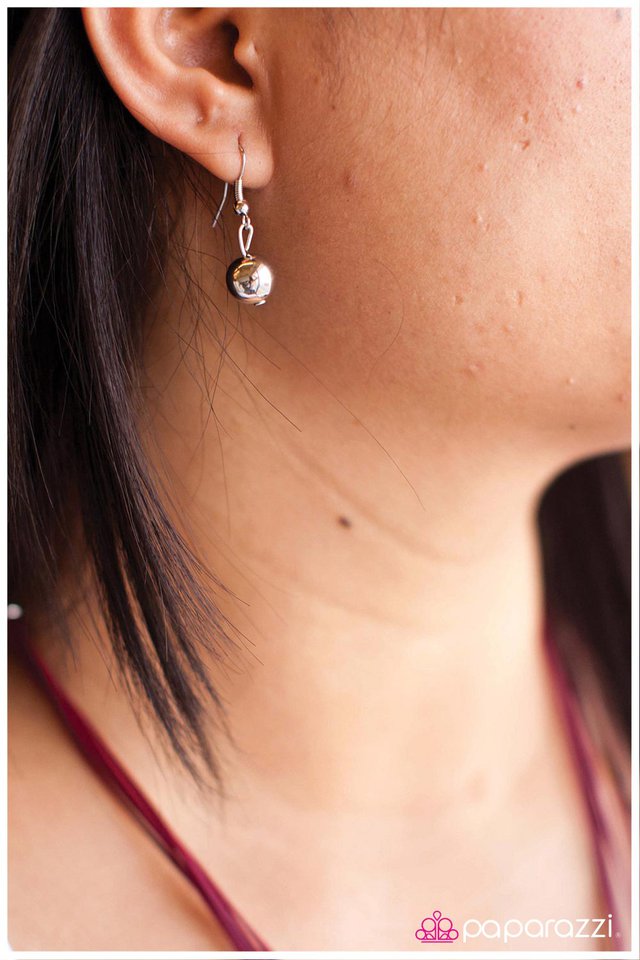 Paparazzi ♥ Coiled Up - Red ♥ Necklace