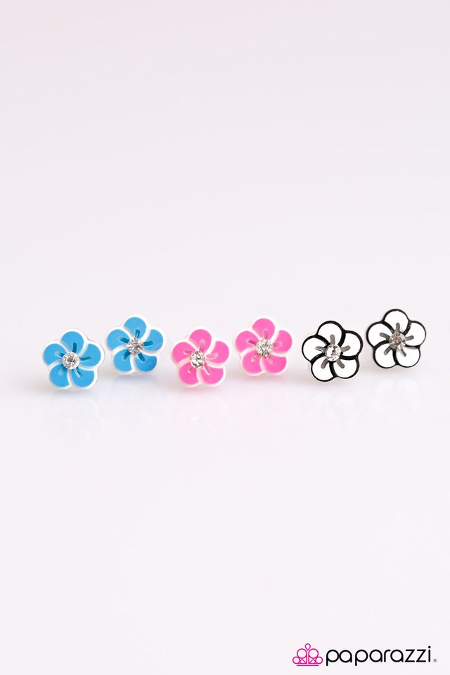starlet-shimmer-earring-kit-1-p5ss-mtxx-037xx