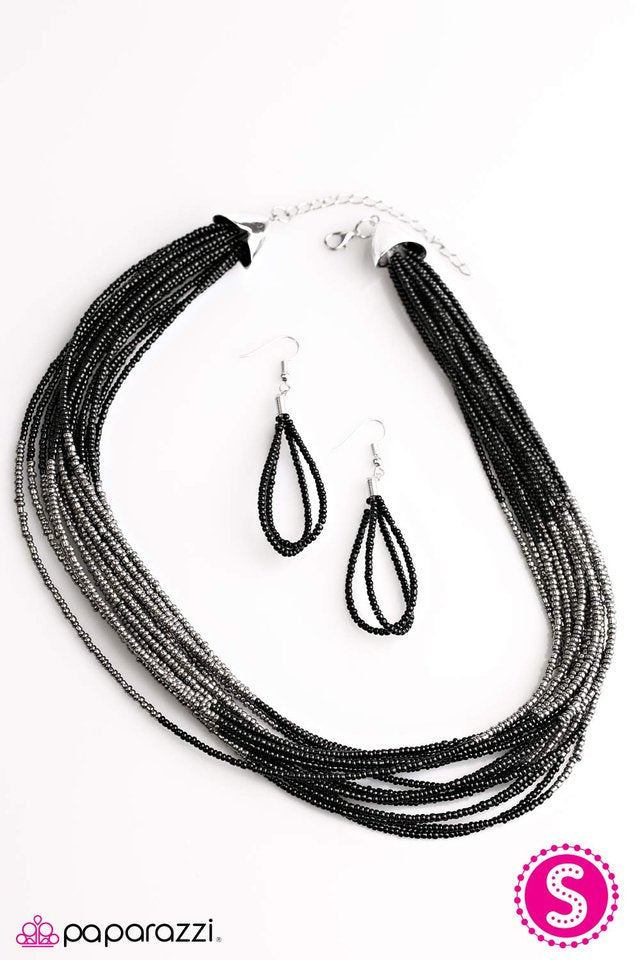 Paparazzi ♥ Born To BEAD Wild - Black ♥ Necklace