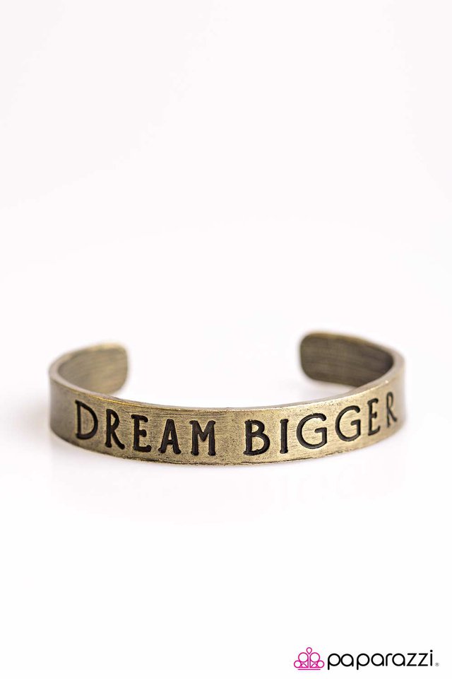 Paparazzi ♥ Dream Bigger - Brass ♥ Bracelet