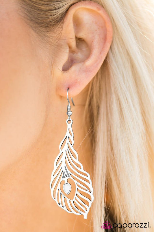 let-your-heart-soar-white-p5se-wtxx-048xx