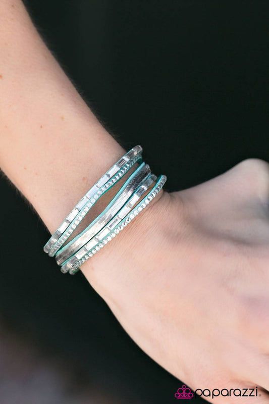 hit-the-lights-blue-p9di-urbl-006xx