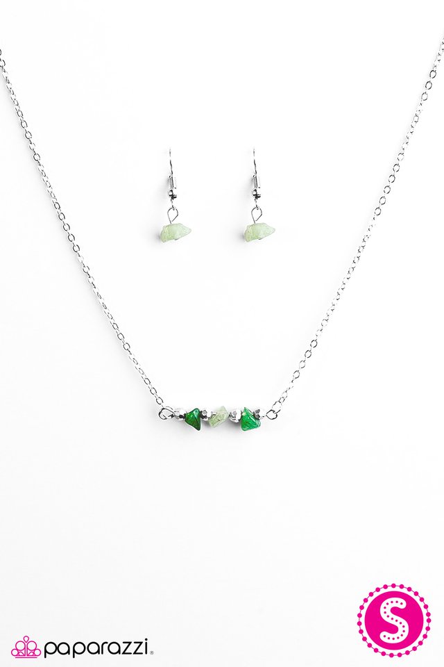 Paparazzi ♥ Earthy Elements - Green ♥ Necklace