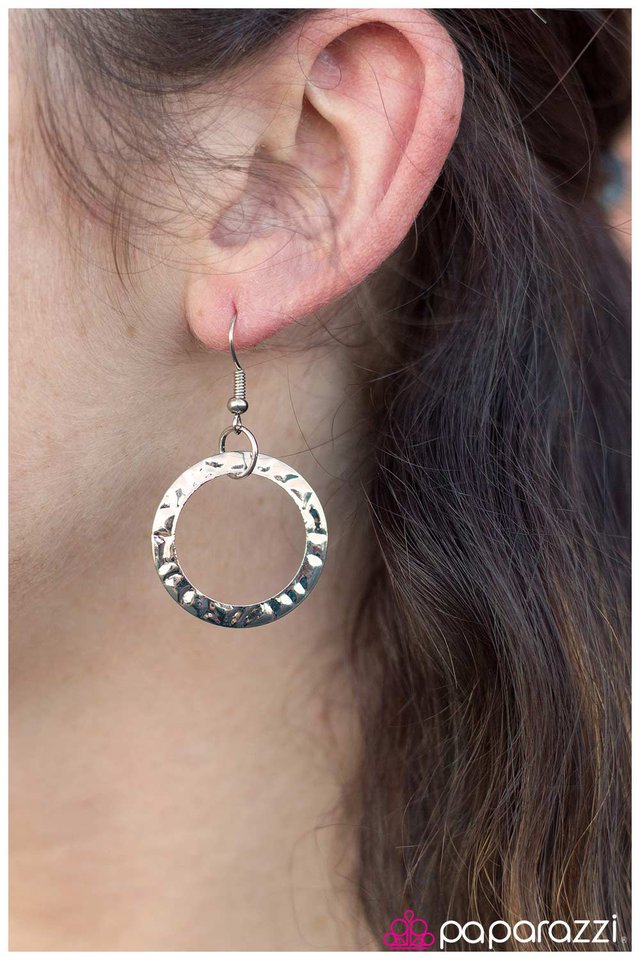 Paparazzi ♥ Make Some Noise - Silver ♥ Necklace