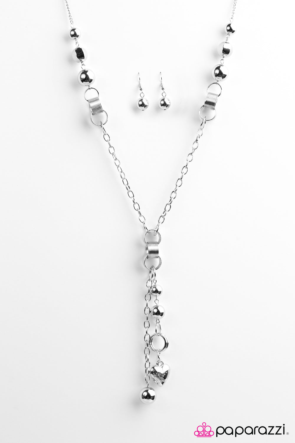 Paparazzi ♥ Instant Connection - Silver ♥  Necklace