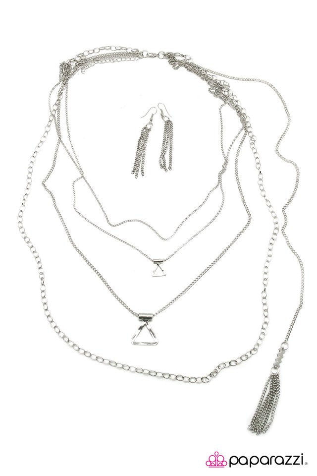 Paparazzi ♥ Meant to Be - Silver ♥ Necklace