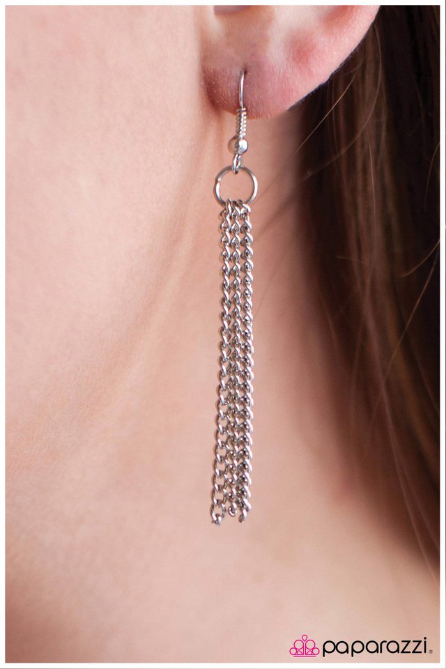 Paparazzi ♥ Meant to Be - Silver ♥ Necklace