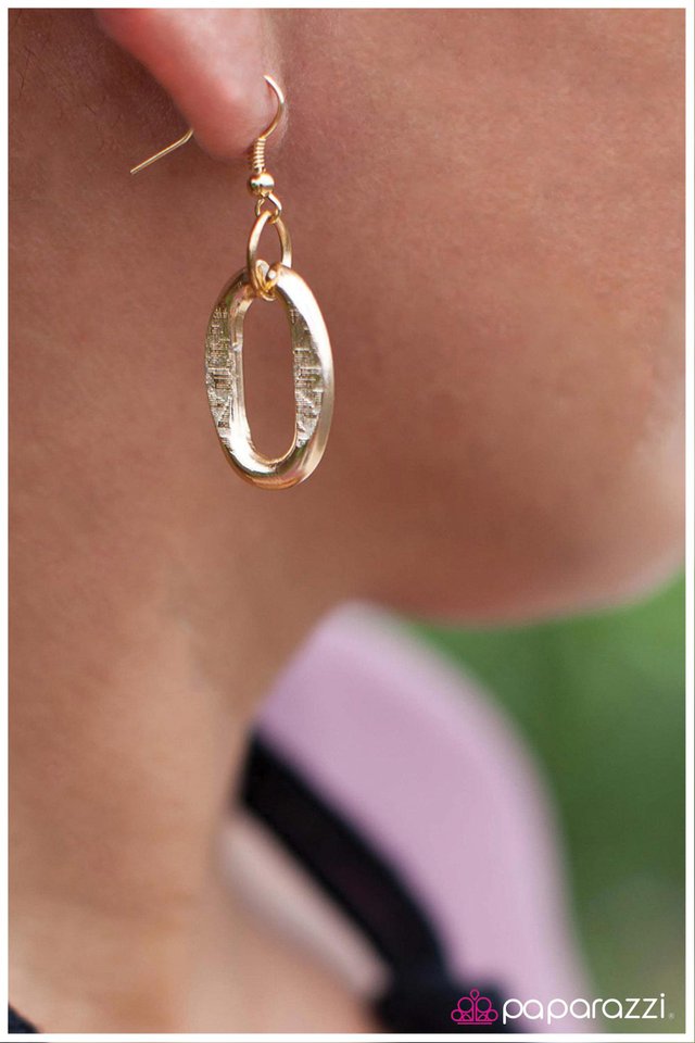 Paparazzi ♥ Last But Knot Least - Black/Gold ♥ Necklace