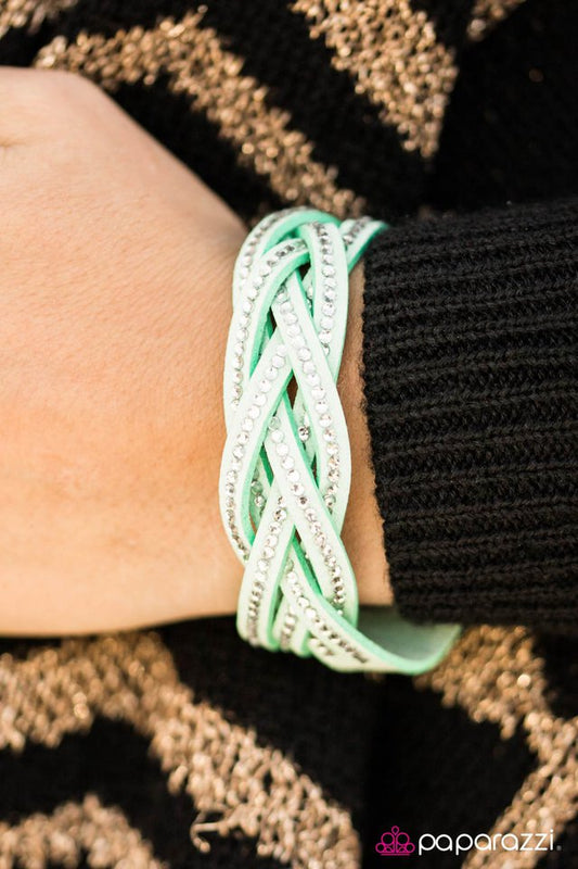 glitter-patrol-green-p9di-urgr-011xx