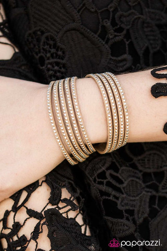 rebel-romance-brown-p9di-urbn-010xx