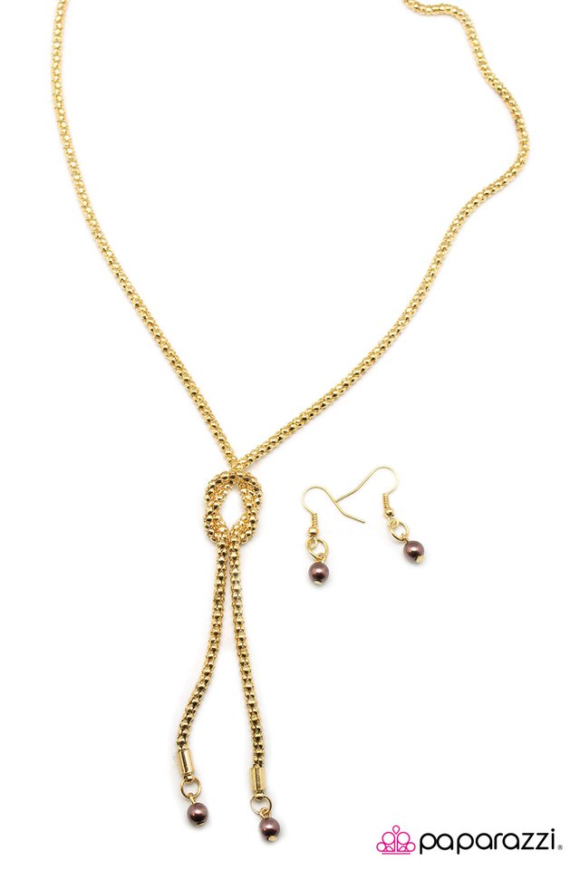 Paparazzi ♥ Thrown for a Loop - Brown ♥ Necklace