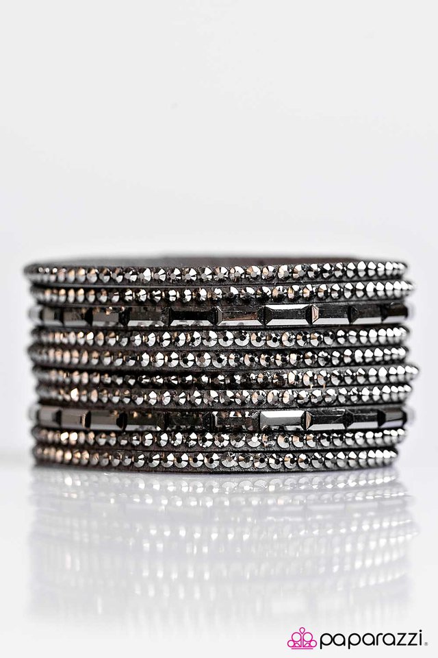 Paparazzi ♥ Name Your Price - Silver ♥ Bracelet