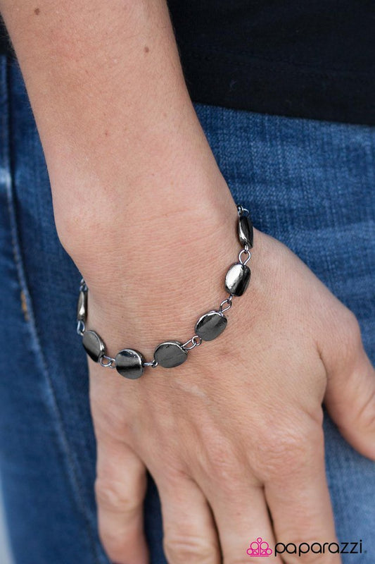 all-the-bright-moves-black-p9da-bkxx-046xx