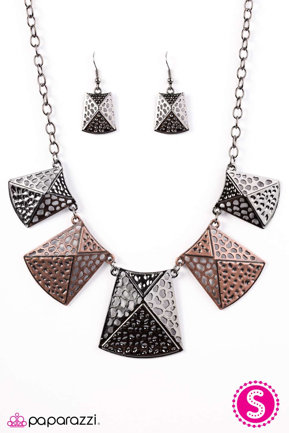 Paparazzi ♥ Hail To The Chief-ette - Multi ♥  Necklace
