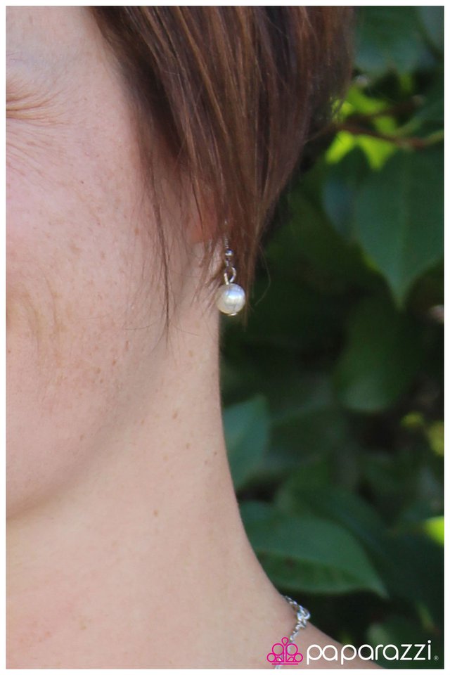 Paparazzi ♥ Draped in Radiance - White ♥ Necklace