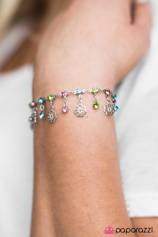 hibiscus-breeze-multi-p9wh-mtxx-065xx