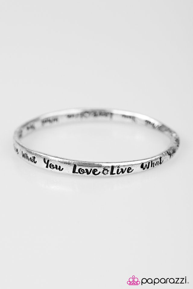 Paparazzi ♥ Live What You Love - Silver ♥ Bracelet