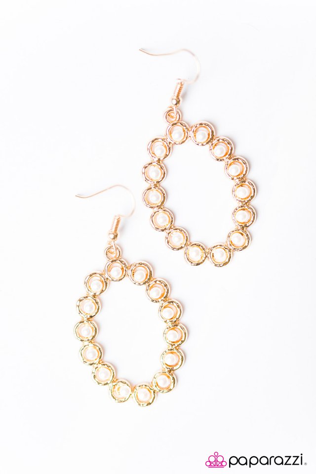 Paparazzi ♥ SEA You In My Dreams - Gold ♥ Earrings