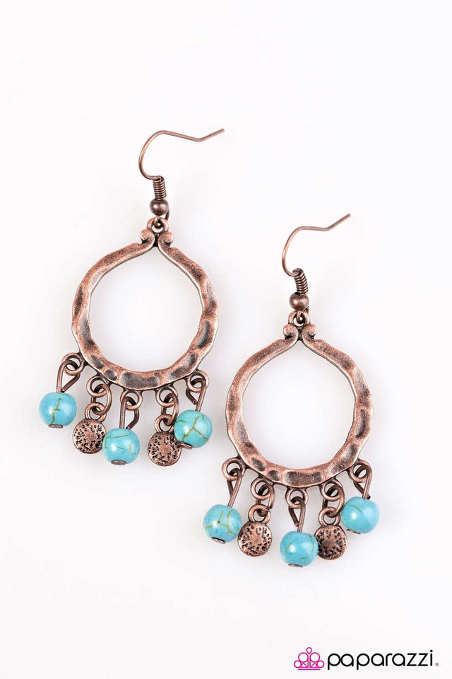 Paparazzi ♥ Trail Ahead ♥ Earrings
