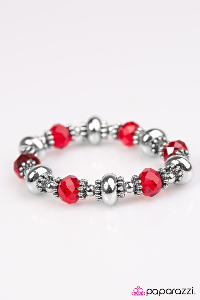 Paparazzi ♥ GLEAM Girl - Red ♥ Bracelet
