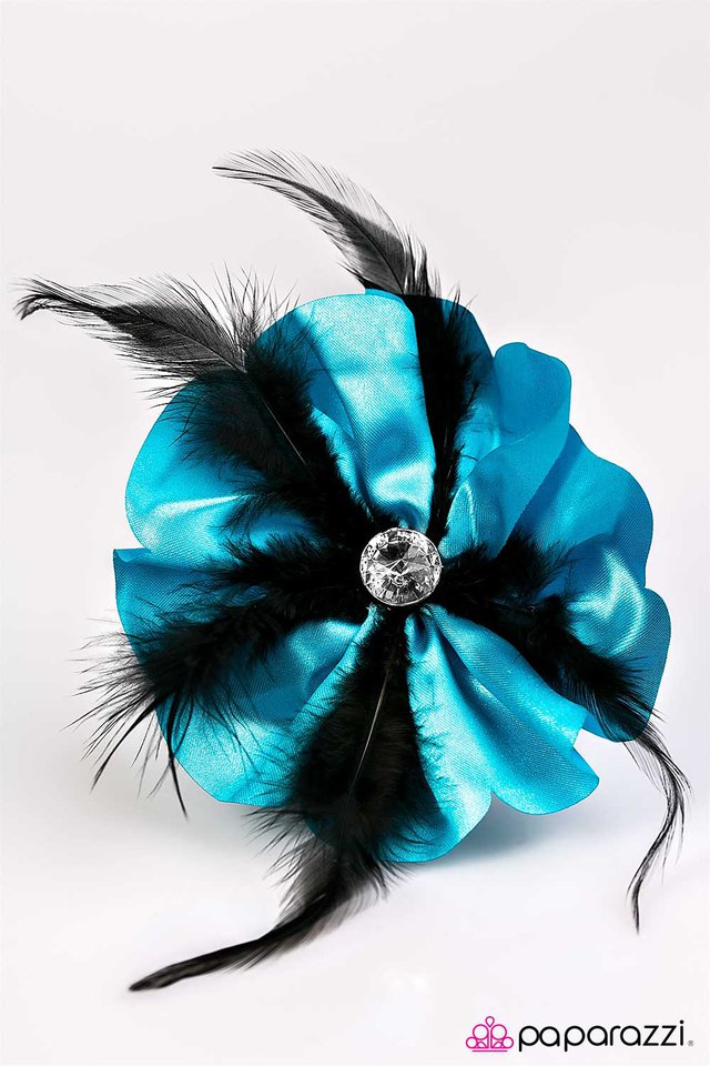 Paparazzi ♥ Were All A Little Mad Here - Blue ♥ Hair Clip