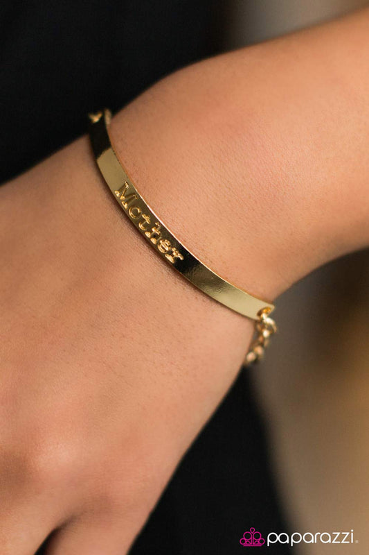 mother-knows-best-gold-p9wd-gdxx-001xx